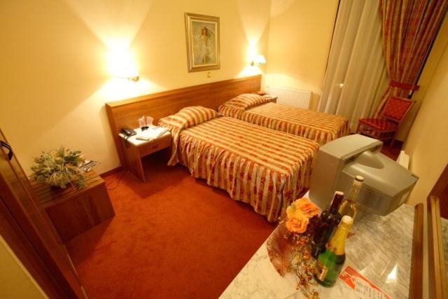 Hotel Dinara Livno Habitación foto