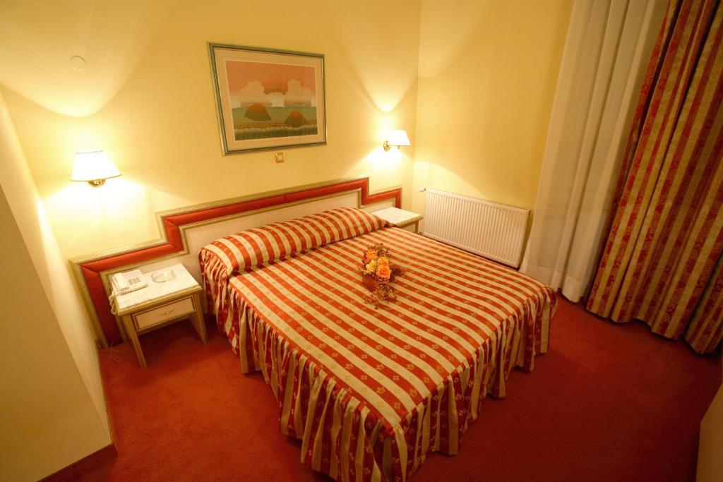 Hotel Dinara Livno Habitación foto